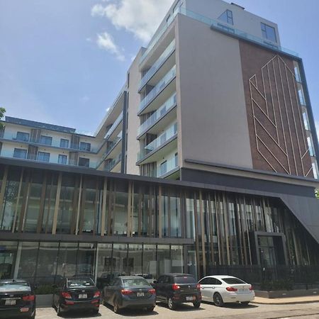 Rt Properties @ The Lennox Airport Residential Accra Eksteriør bilde
