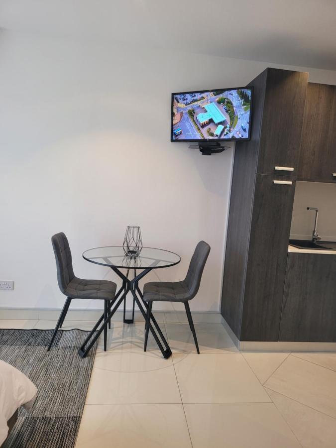 Rt Properties @ The Lennox Airport Residential Accra Eksteriør bilde